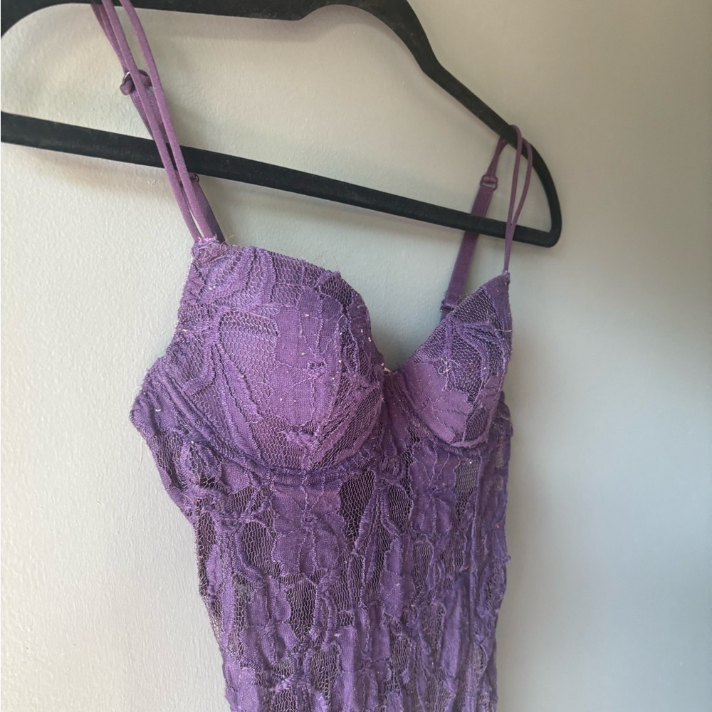 La vie en rose sz S purple lace sexy, slit, strap boudoir lingerie - Picture 3 of 6